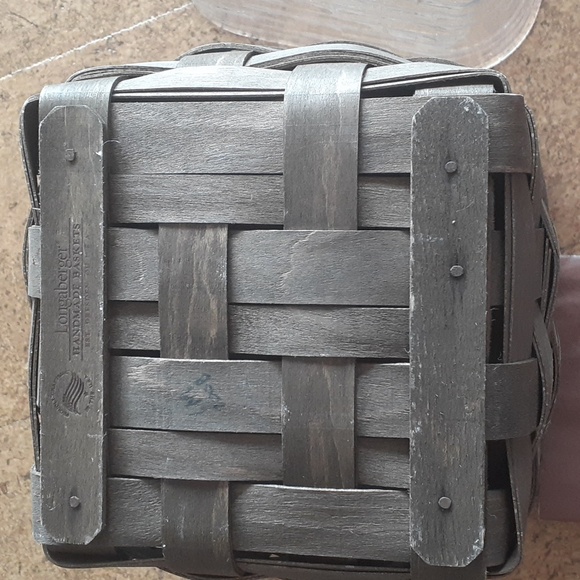 2008 Lonaberger dark brown tall tissue basket. - Picture 3 of 13